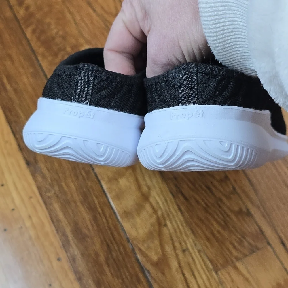 Propét Black Slip On Sneakers Size 5M